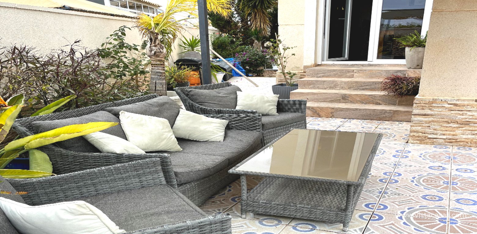 Resale - Villa - Playa Flamenca