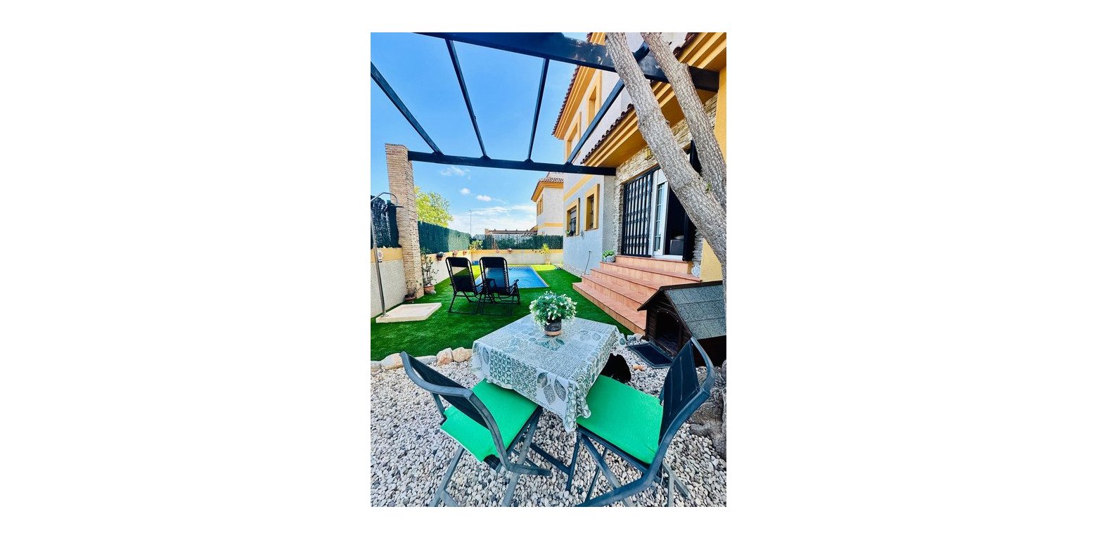 Wtórny - Villa - Los Montesinos