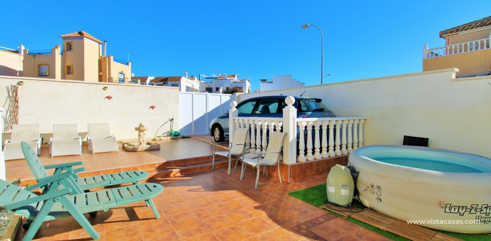 3 Bedroom Corner Townhouse For Sale in Jumilla Playa Flamenca driveway
