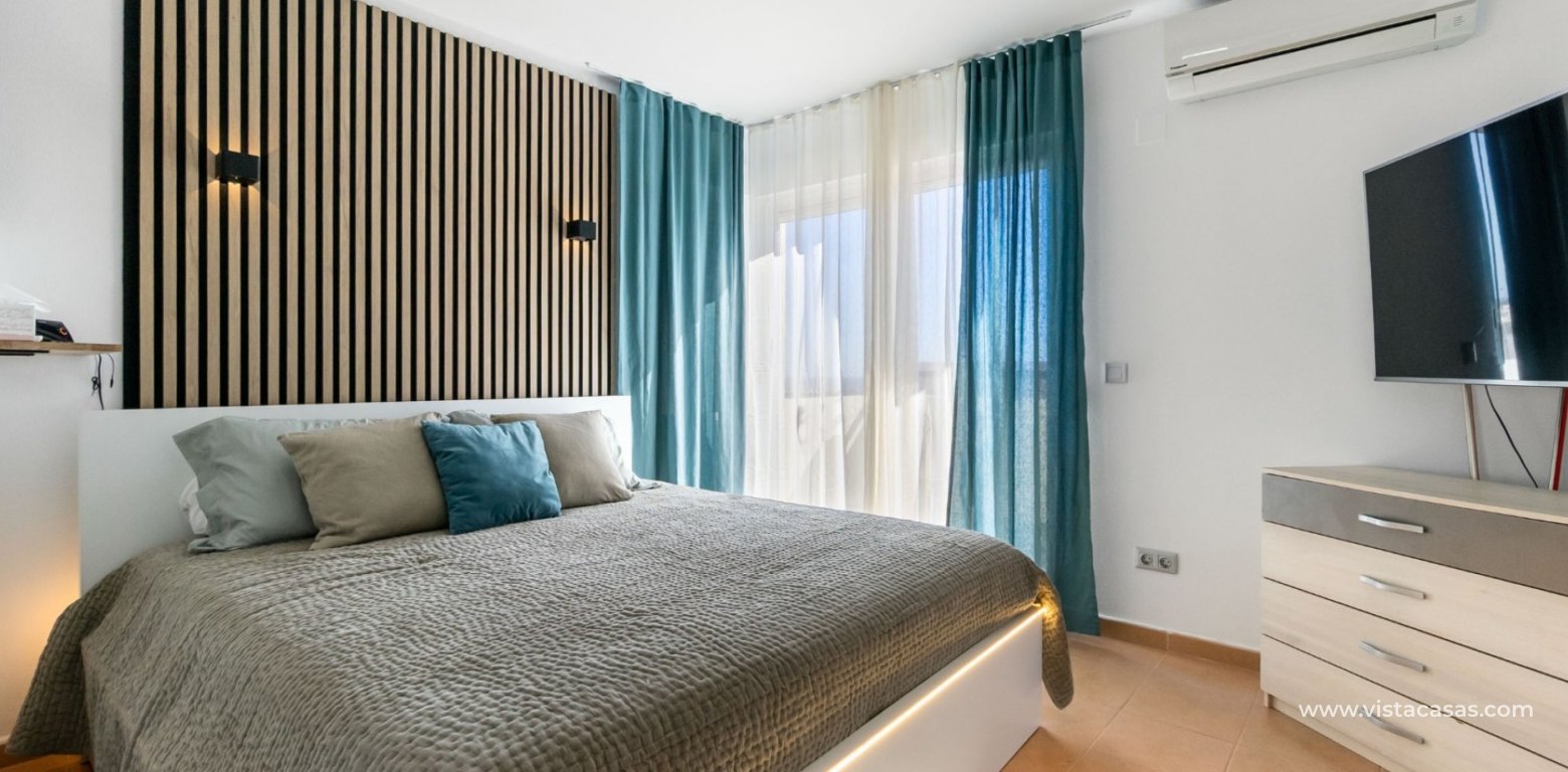 Resale - Townhouse - Villamartin