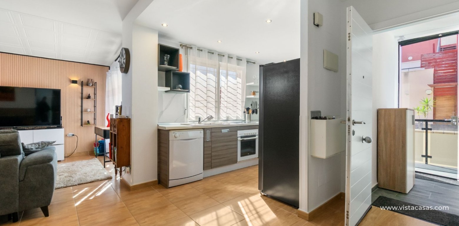 Resale - Townhouse - Villamartin