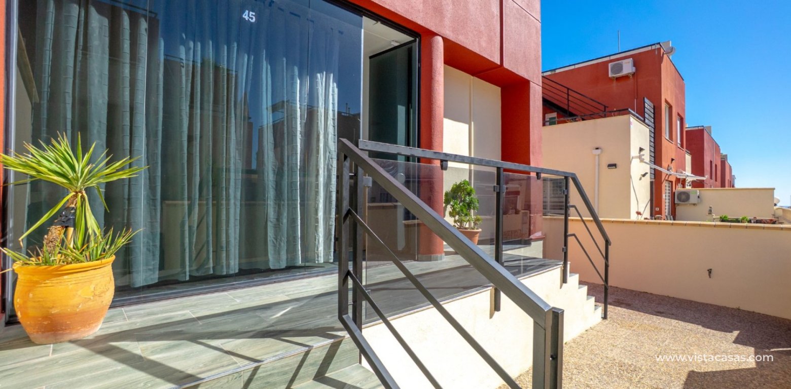 Resale - Townhouse - Villamartin