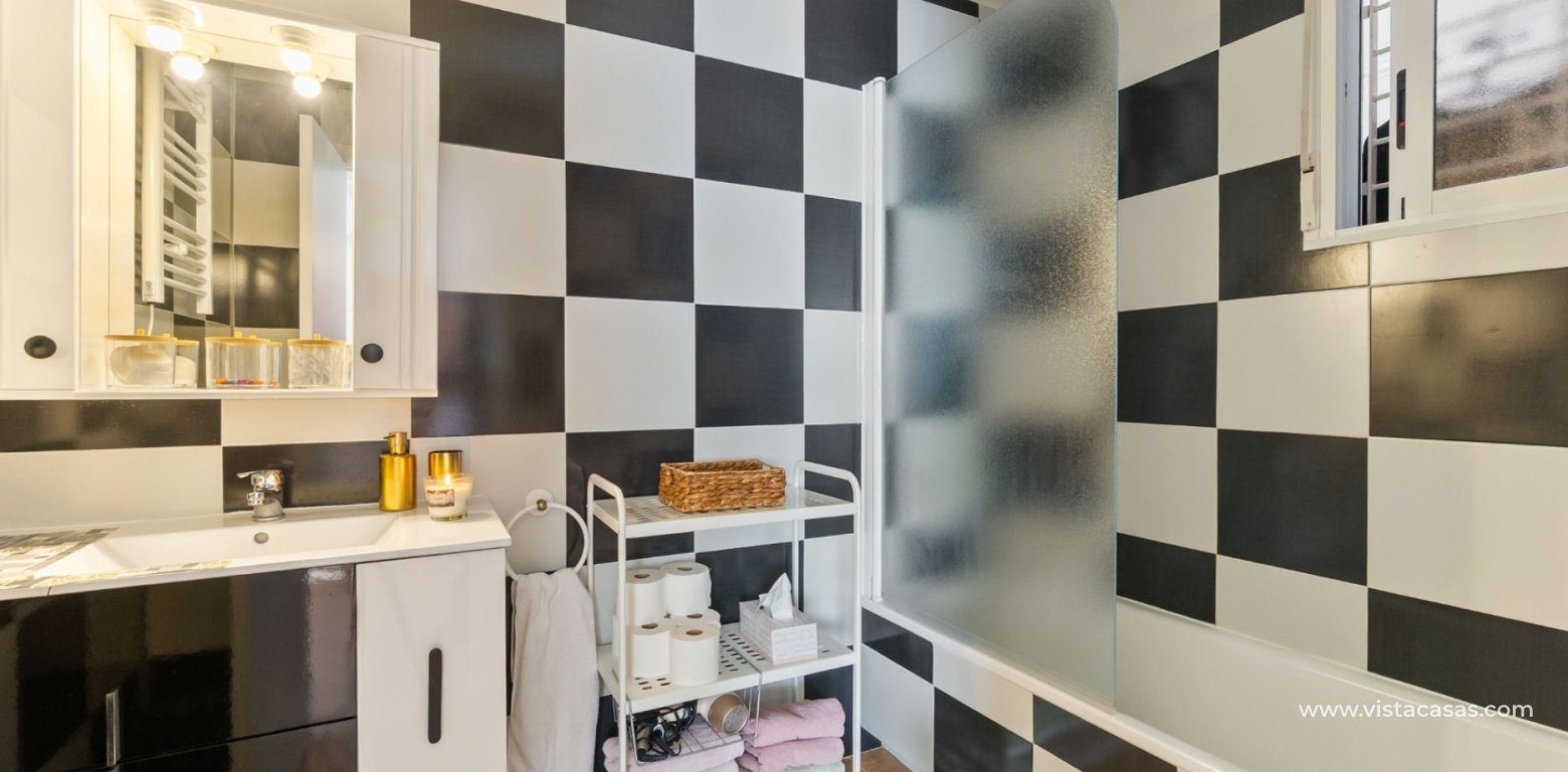 Resale - Townhouse - Villamartin