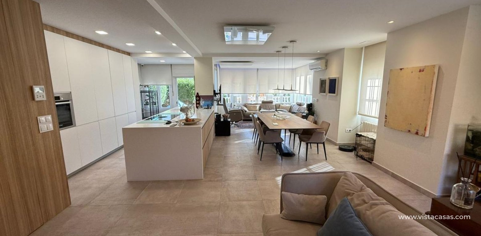 Resale - Villa - San Miguel de Salinas