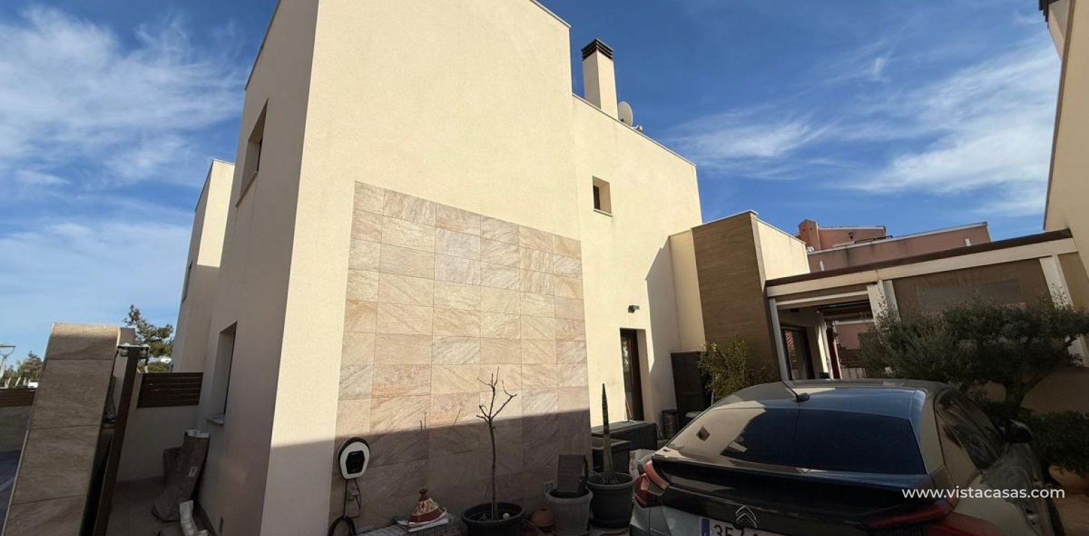 Resale - Villa - Los Montesinos