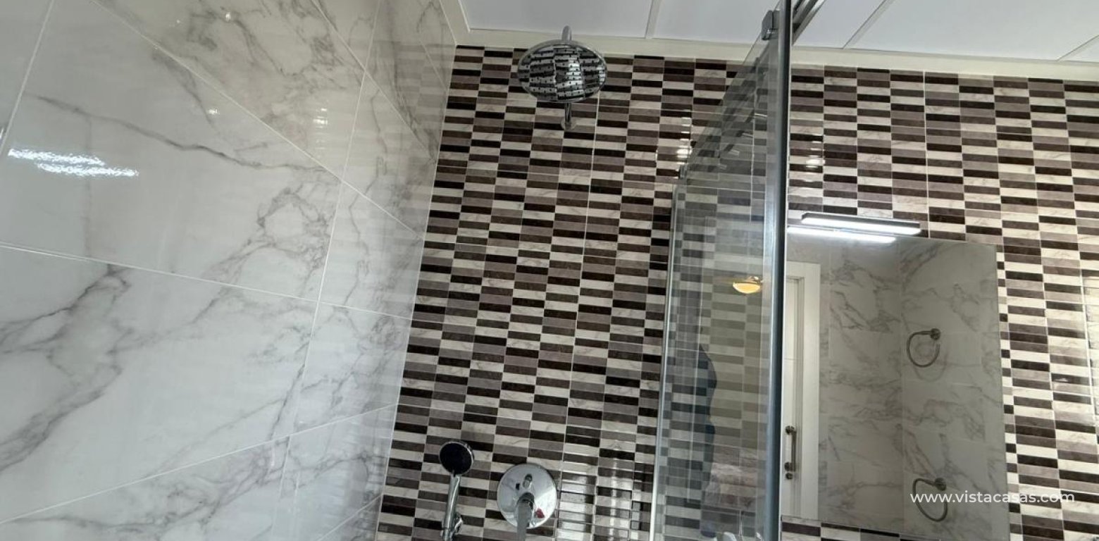 Resale - Villa - Los Montesinos