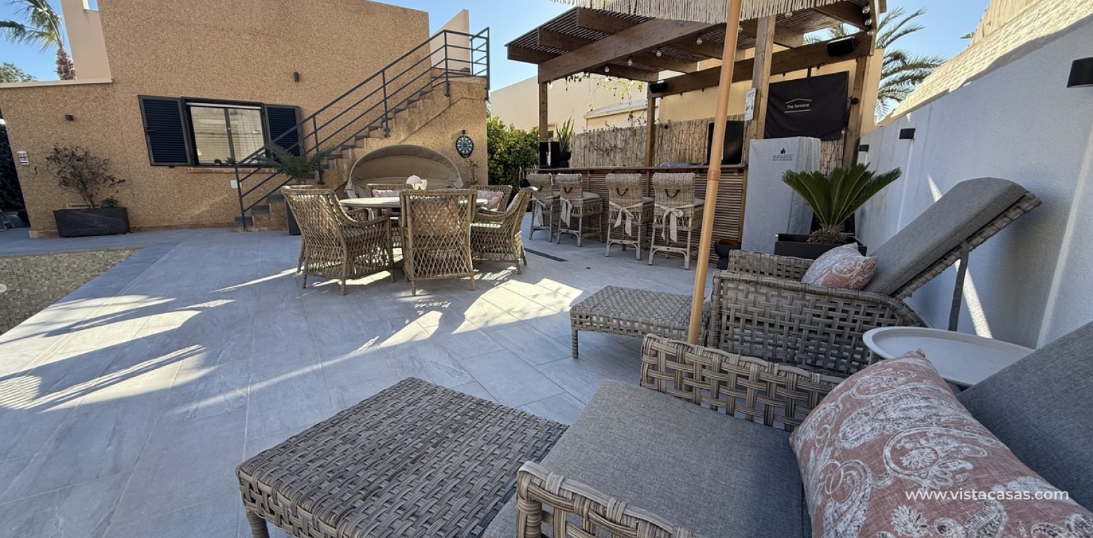 Sale - Villa - La Zenia