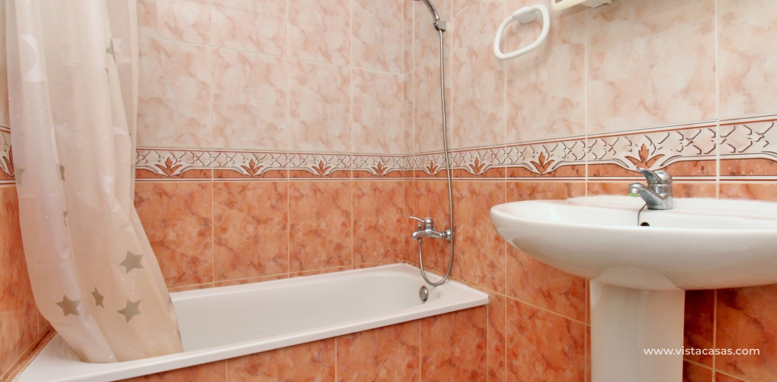 South Facing 2 Bed Ground Floor Apartment Villamartin Pinada Golf bathroom 2