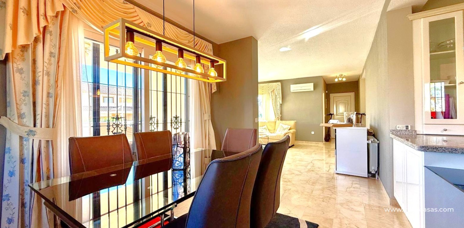 Sale - Villa - Villamartin - Los Dolses