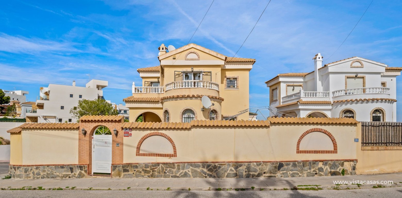 Resale - Villa - Villamartin