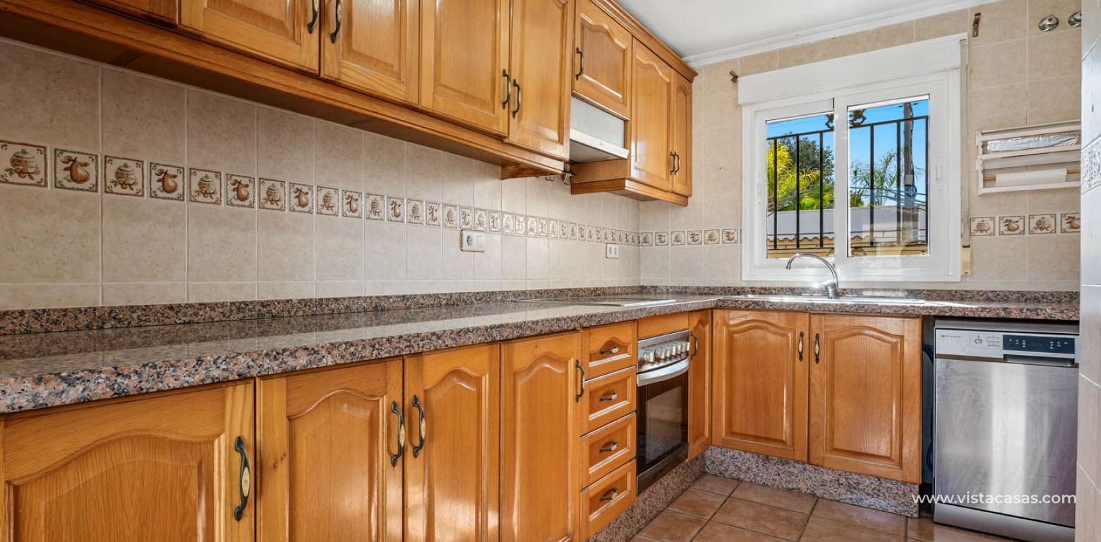 Resale - Villa - Villamartin