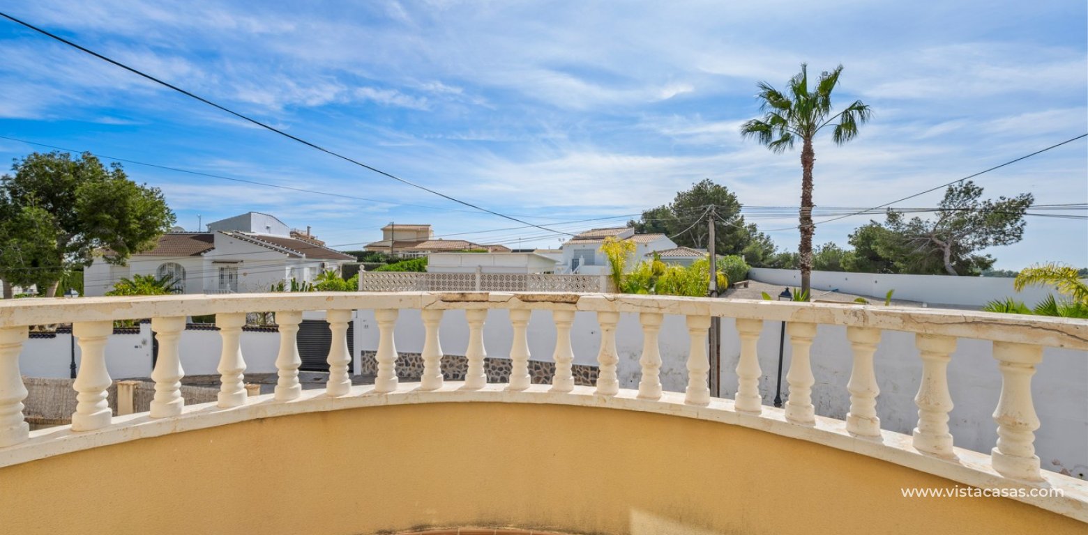 Resale - Villa - Villamartin