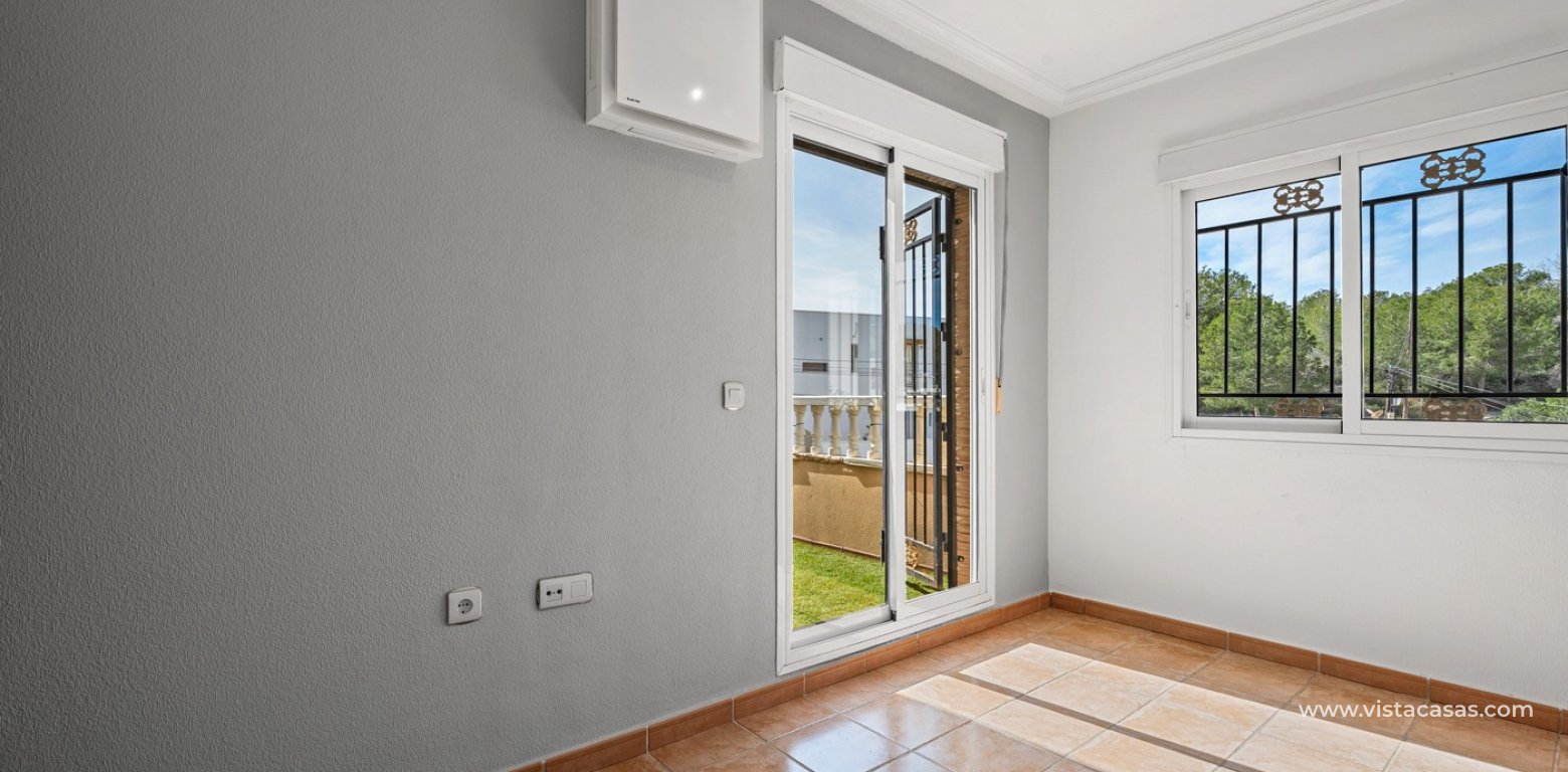 Resale - Villa - Villamartin