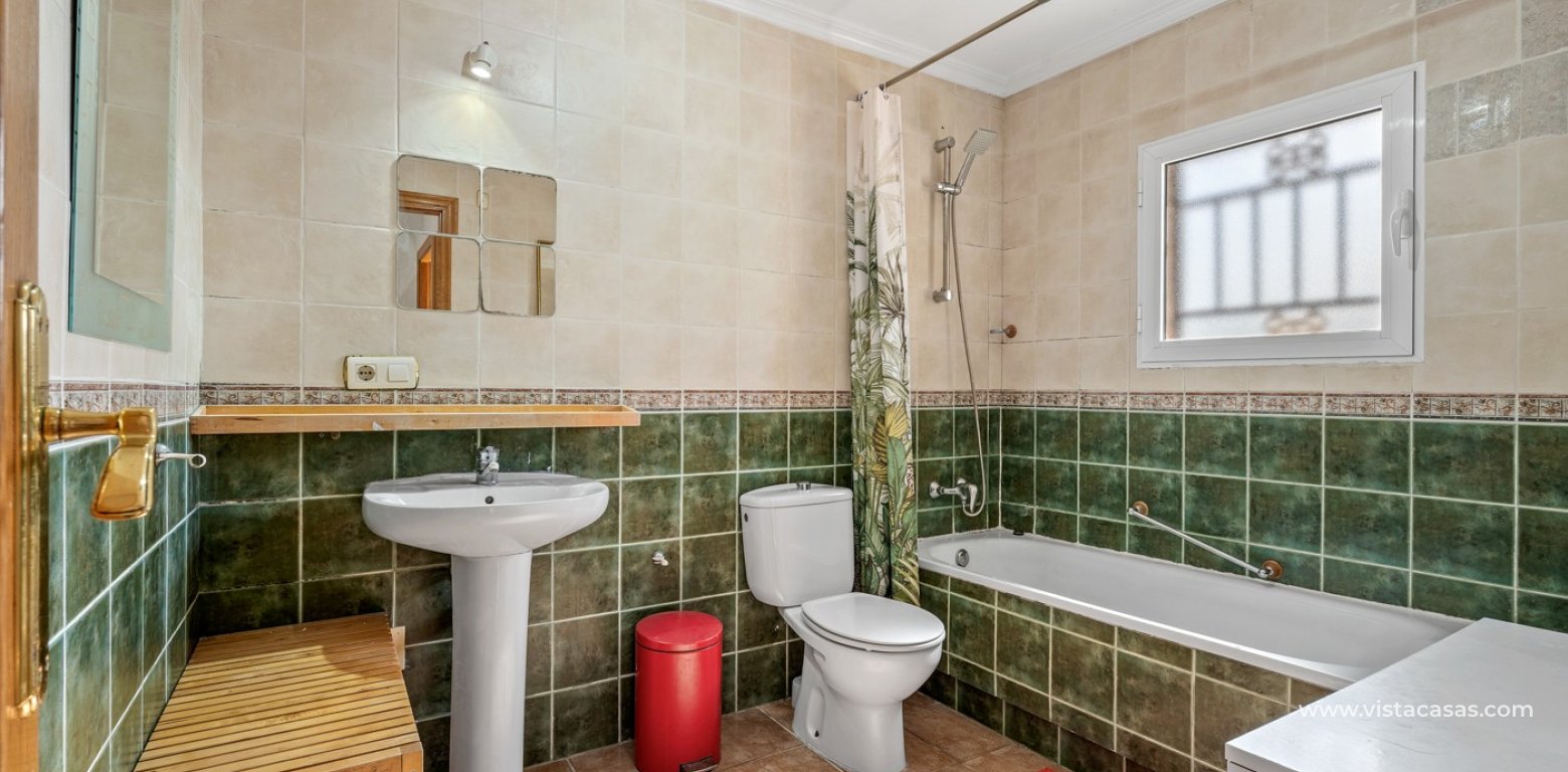 Resale - Villa - Villamartin