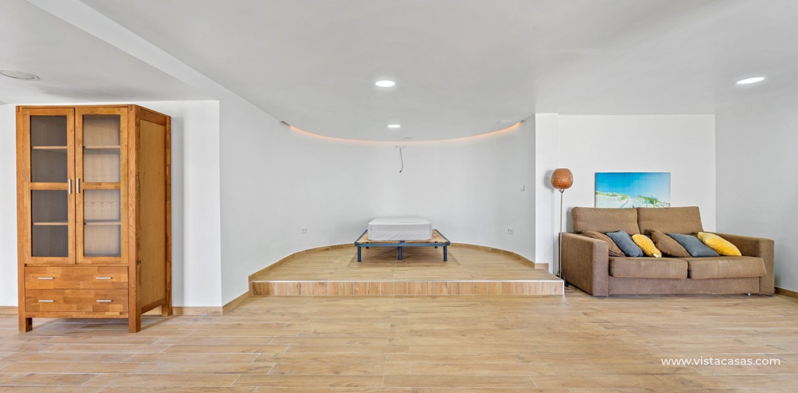 Resale - Villa - Villamartin