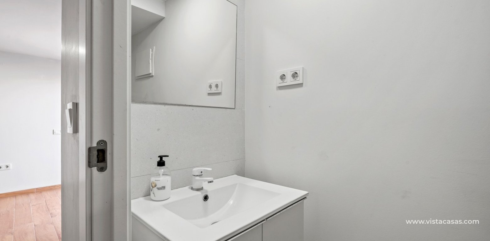 Resale - Villa - Villamartin