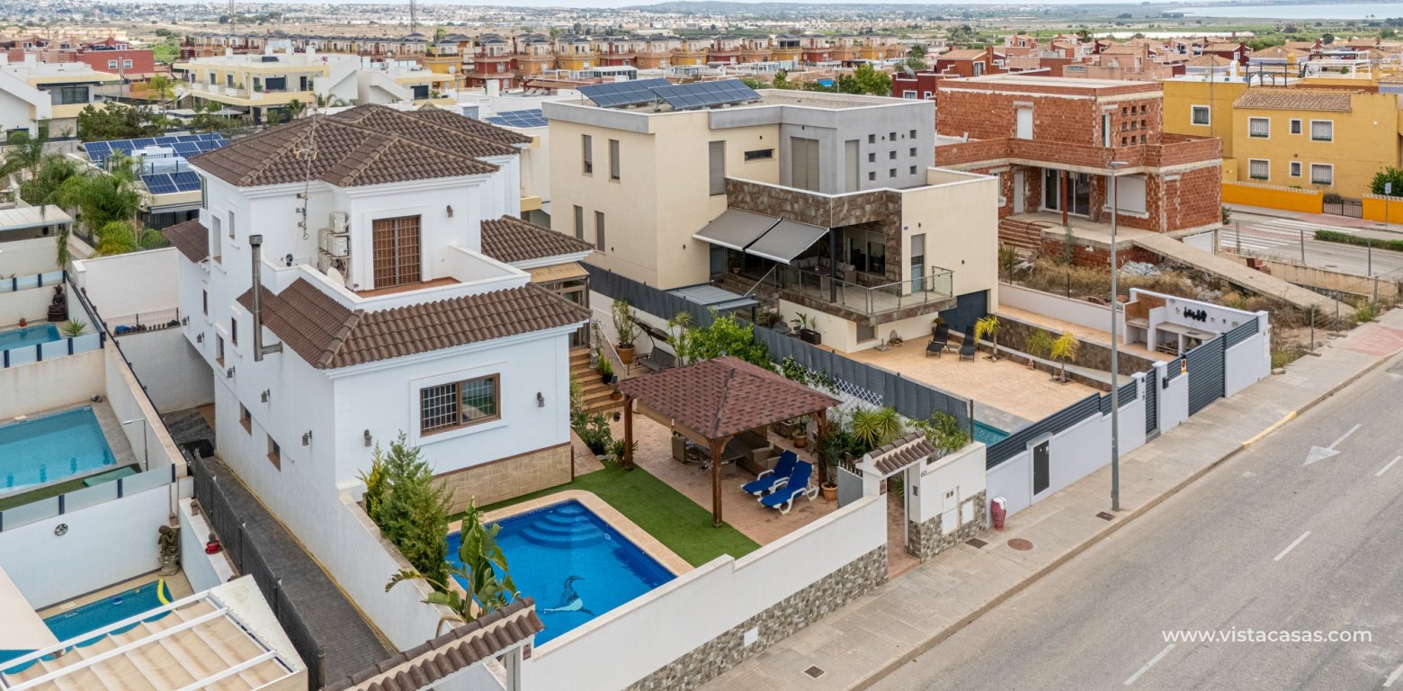 Resale - Villa - Los Montesinos