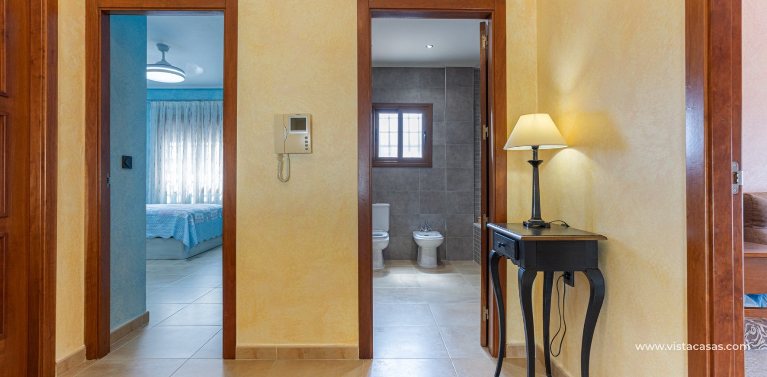 Resale - Villa - Los Montesinos