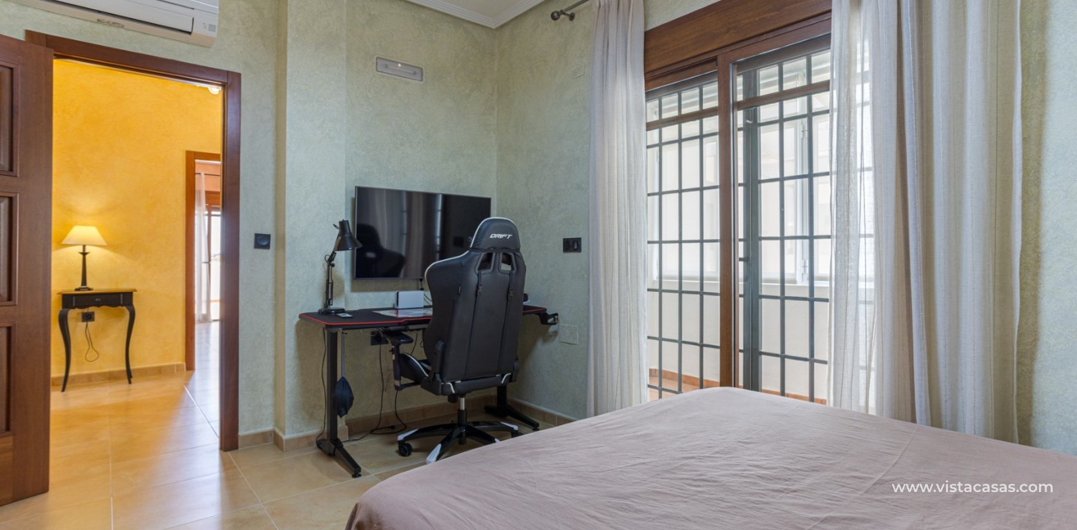 Resale - Villa - Los Montesinos