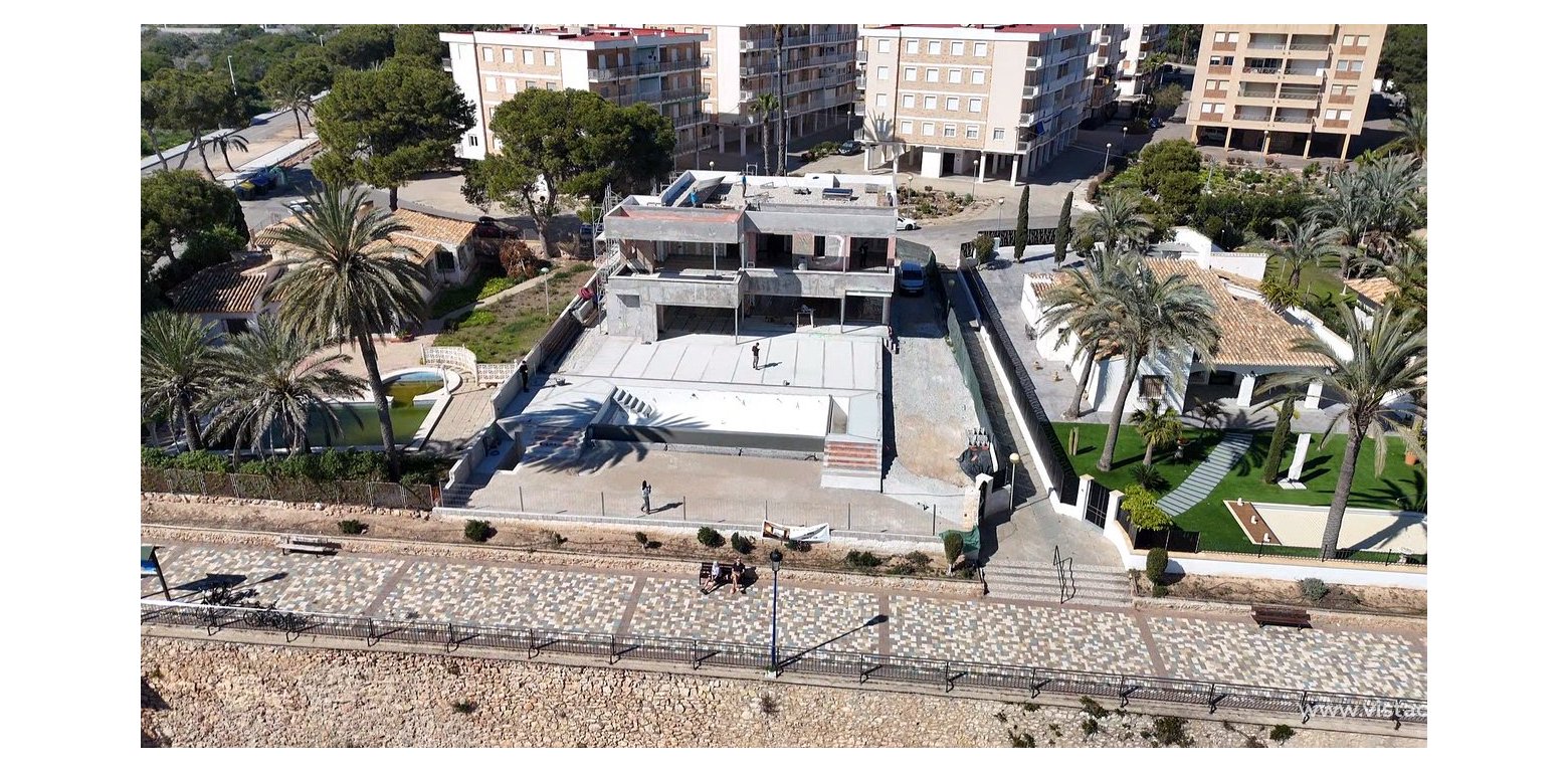 New Build - Villa - Punta Prima