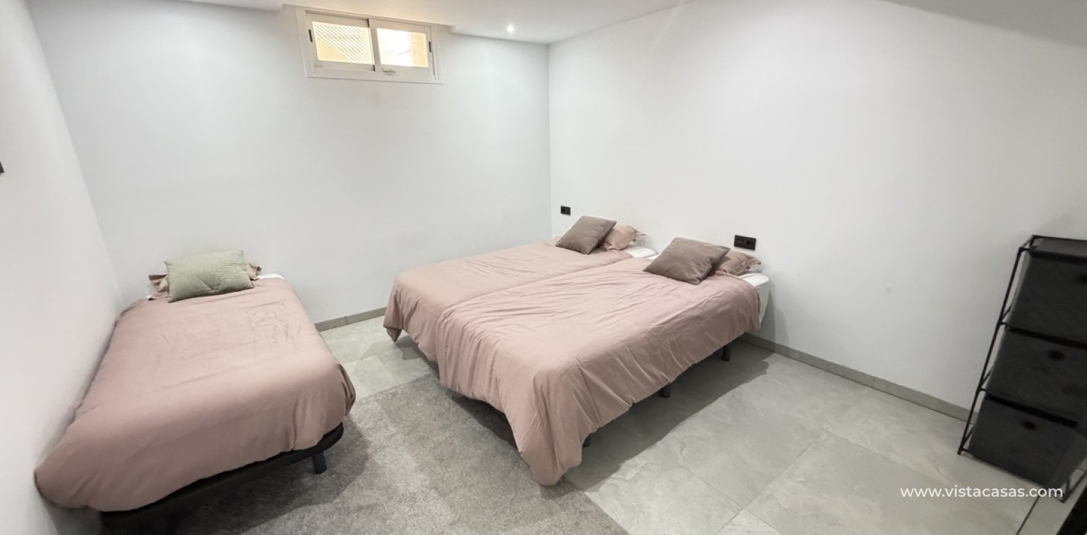 Sale - Villa - Villamartin