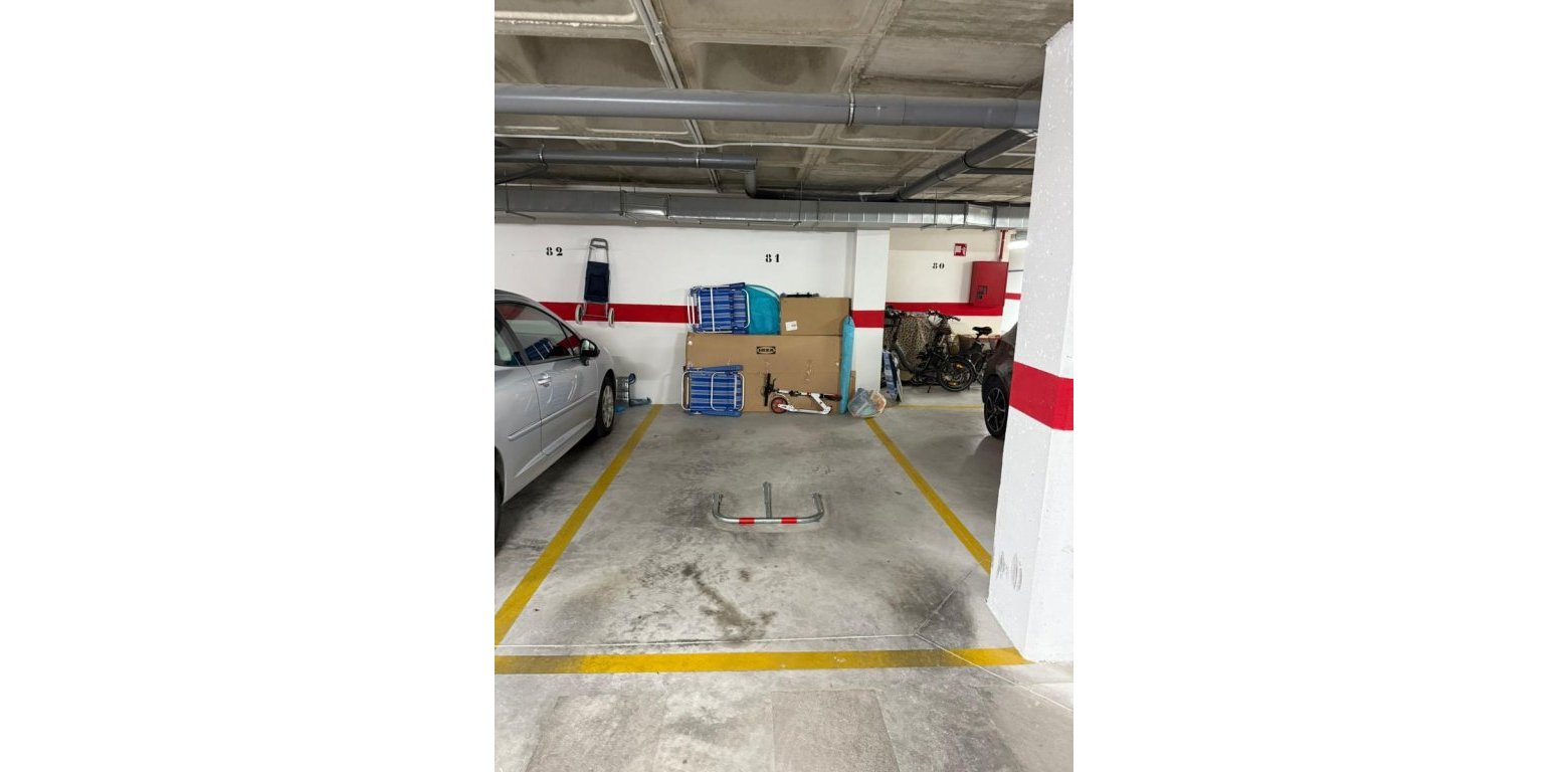 Resale - Apartment - Villamartin