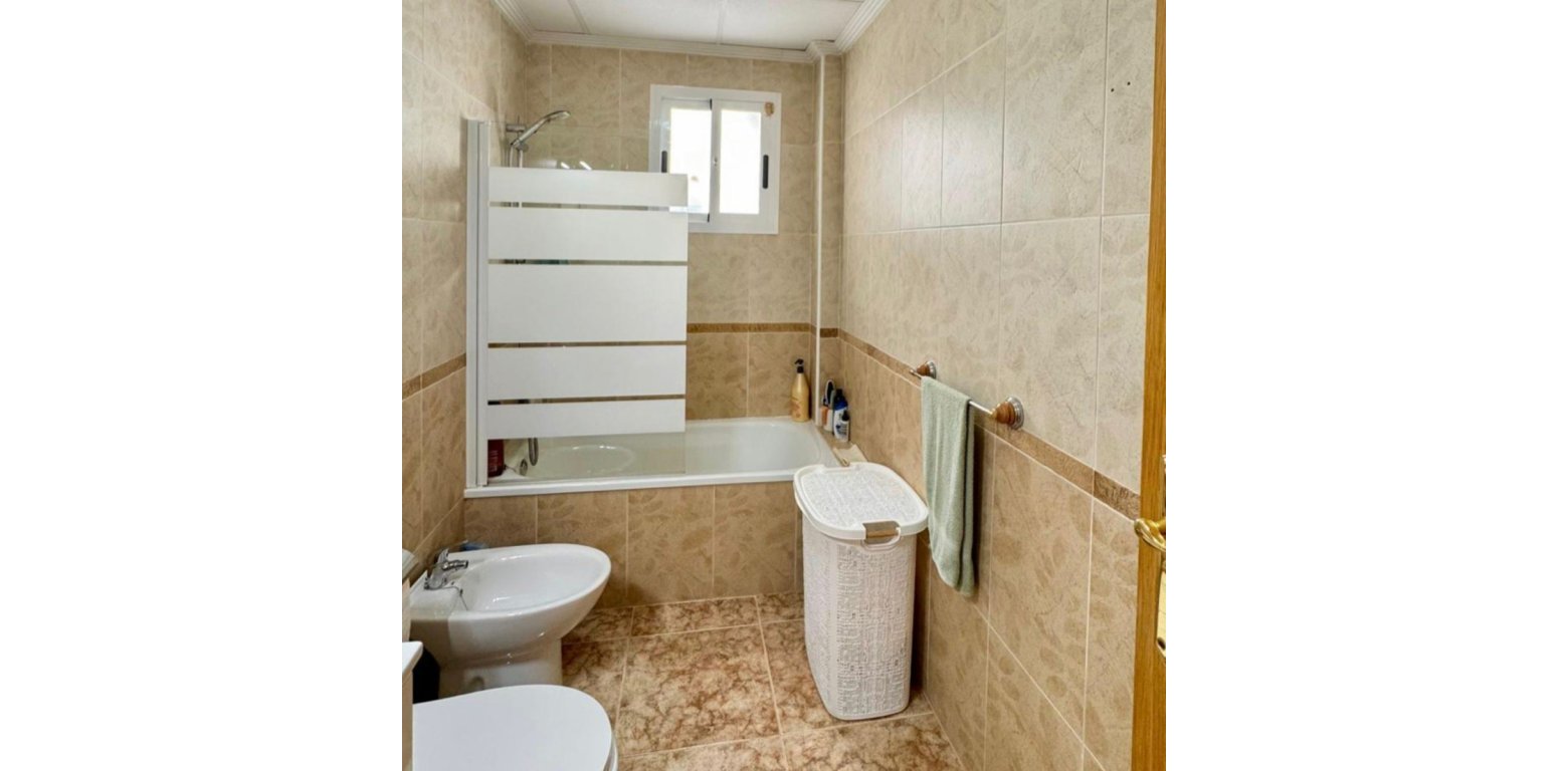 Resale - Apartment - Punta Prima