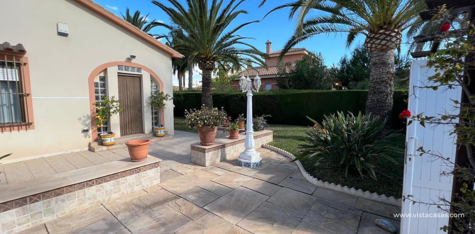 Sale - Villa - Cabo Roig