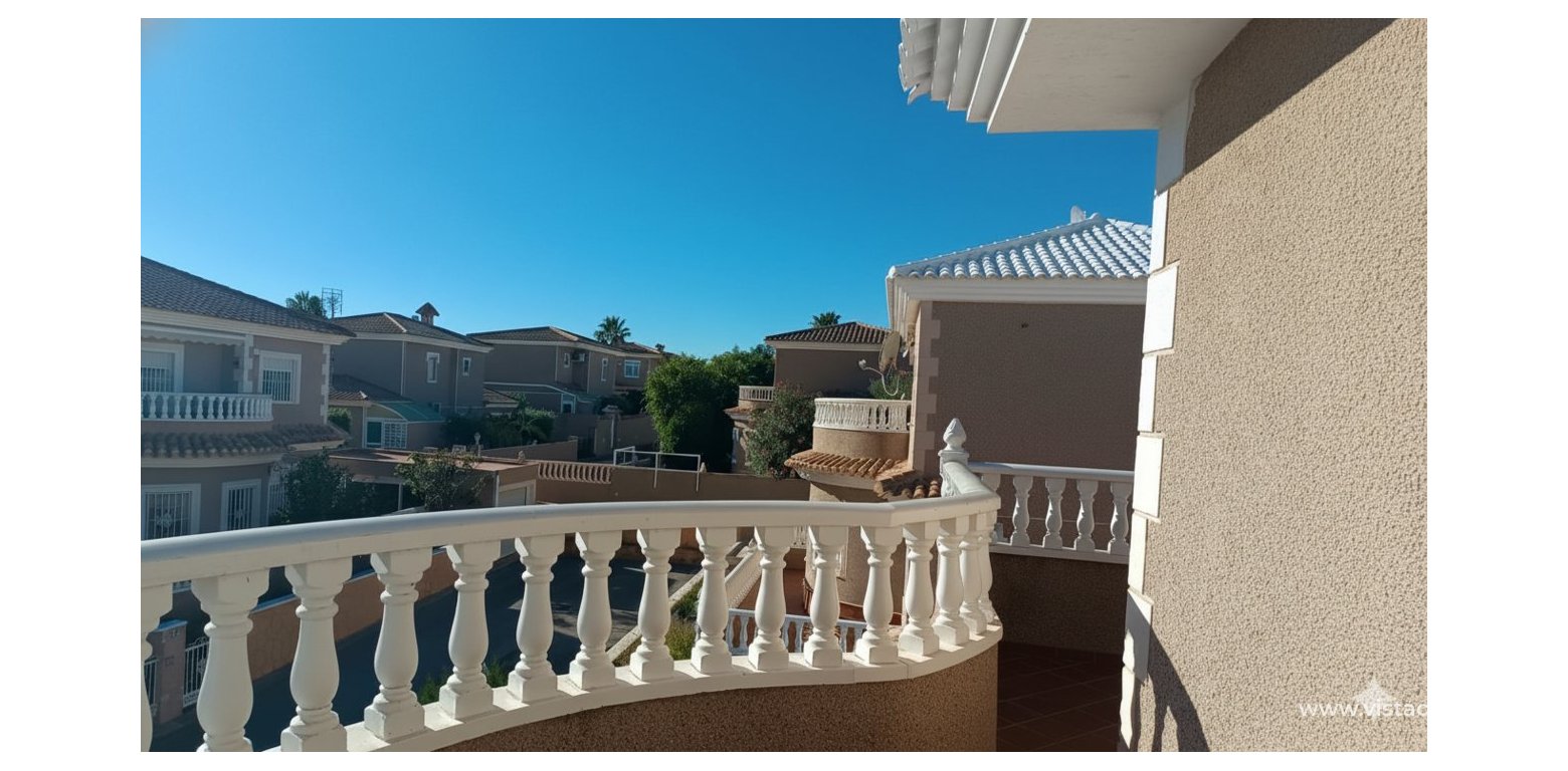 Resale - Villa - Los Altos