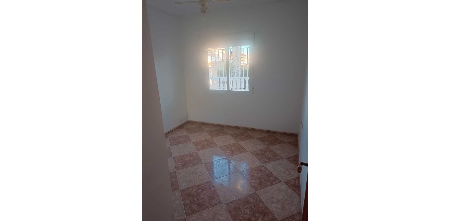 Resale - Villa - Los Altos