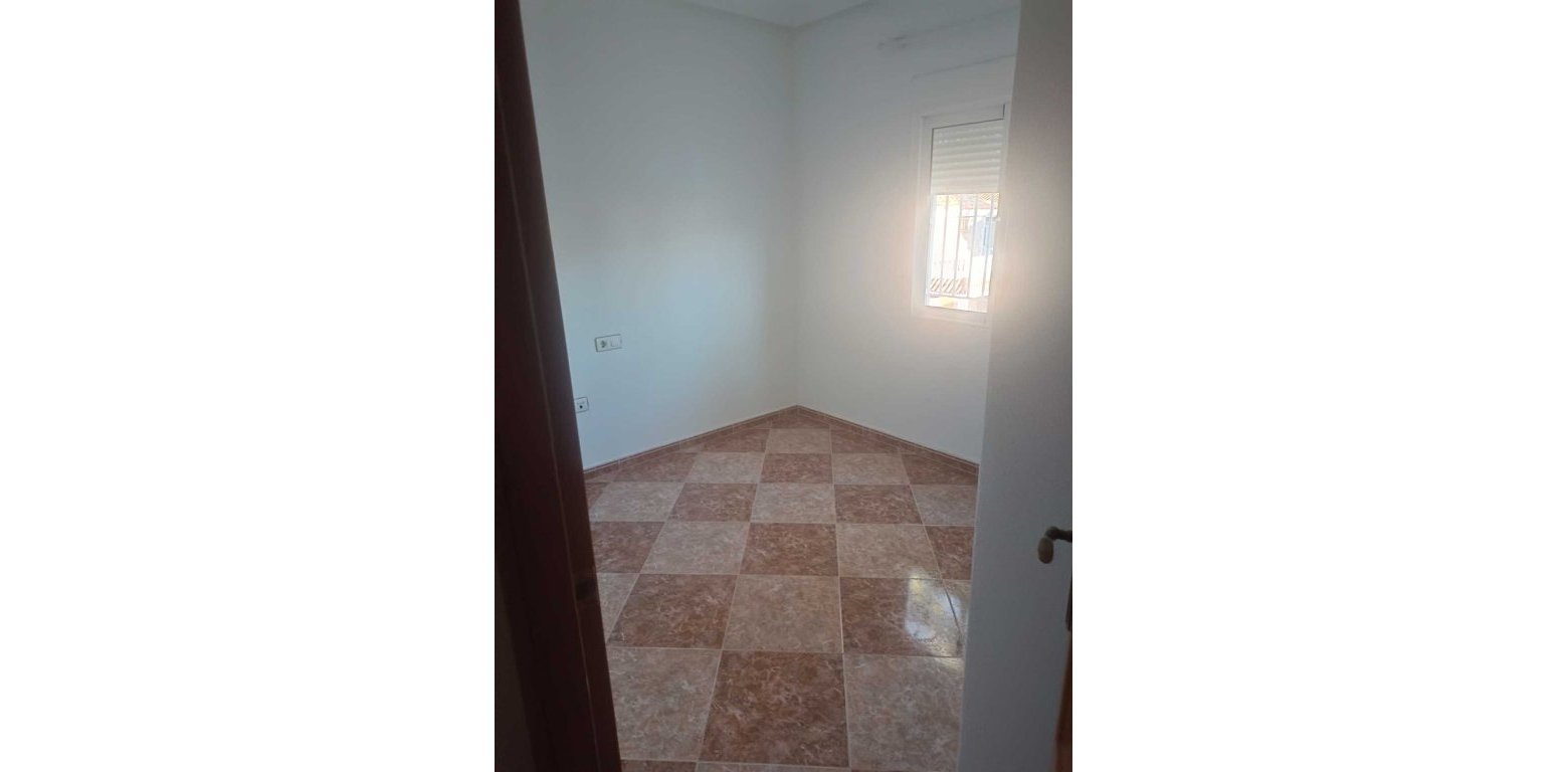 Resale - Villa - Los Altos