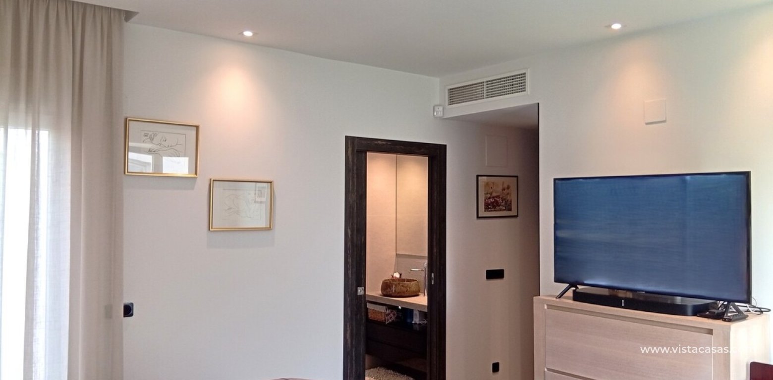 Sale - Villa - Algorfa - La Finca Golf Resort