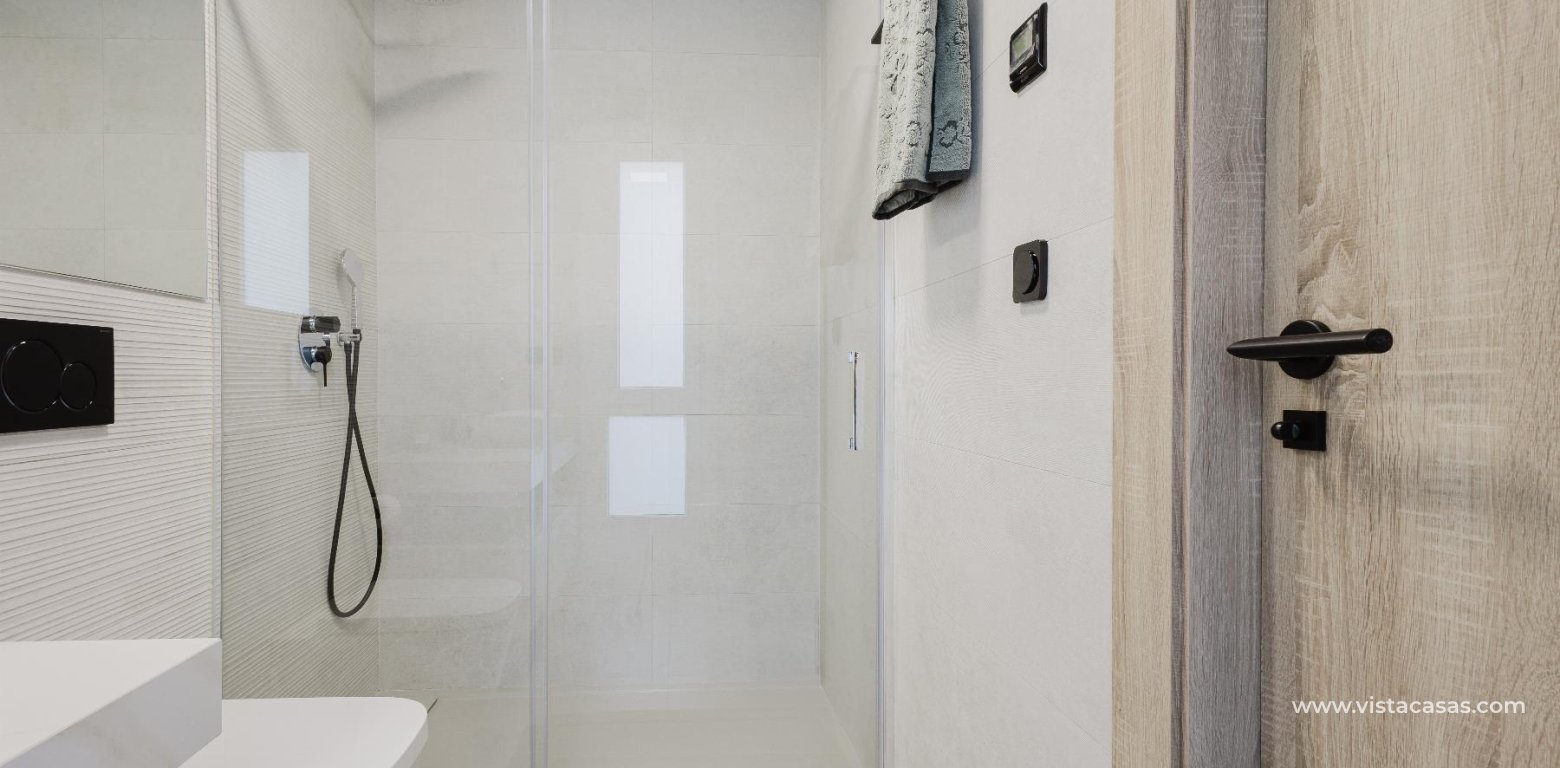 Sale - Villa - Algorfa - La Finca Golf Resort