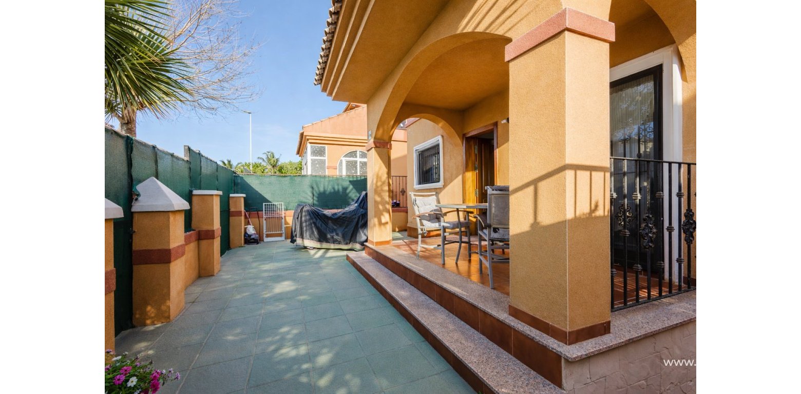 Venta - Townhouse - Torrevieja