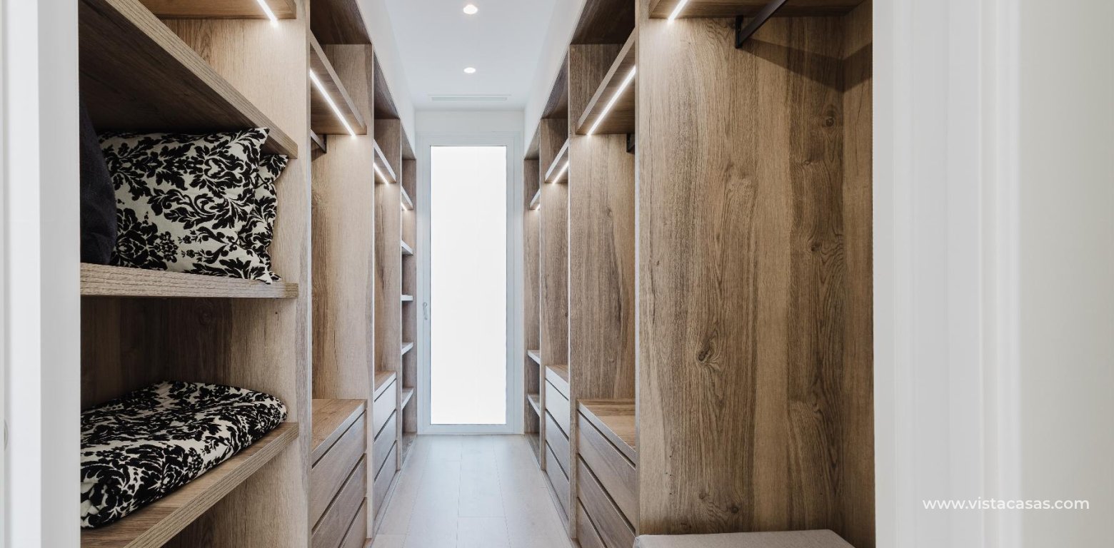 Resale - Villa - Las Colinas Golf