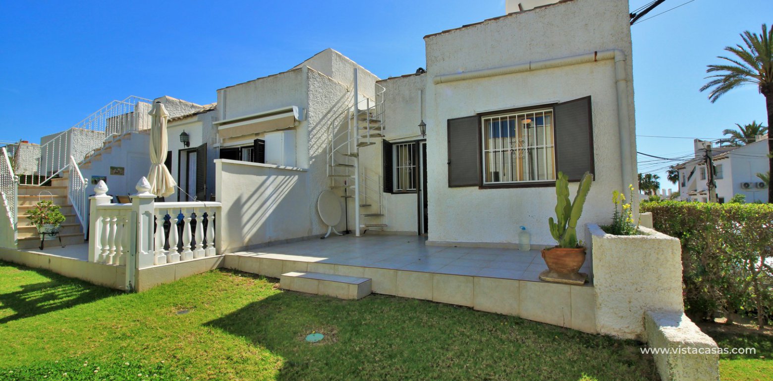 Bungalow for sale in Panorama Country Club Villamartin rear terrace