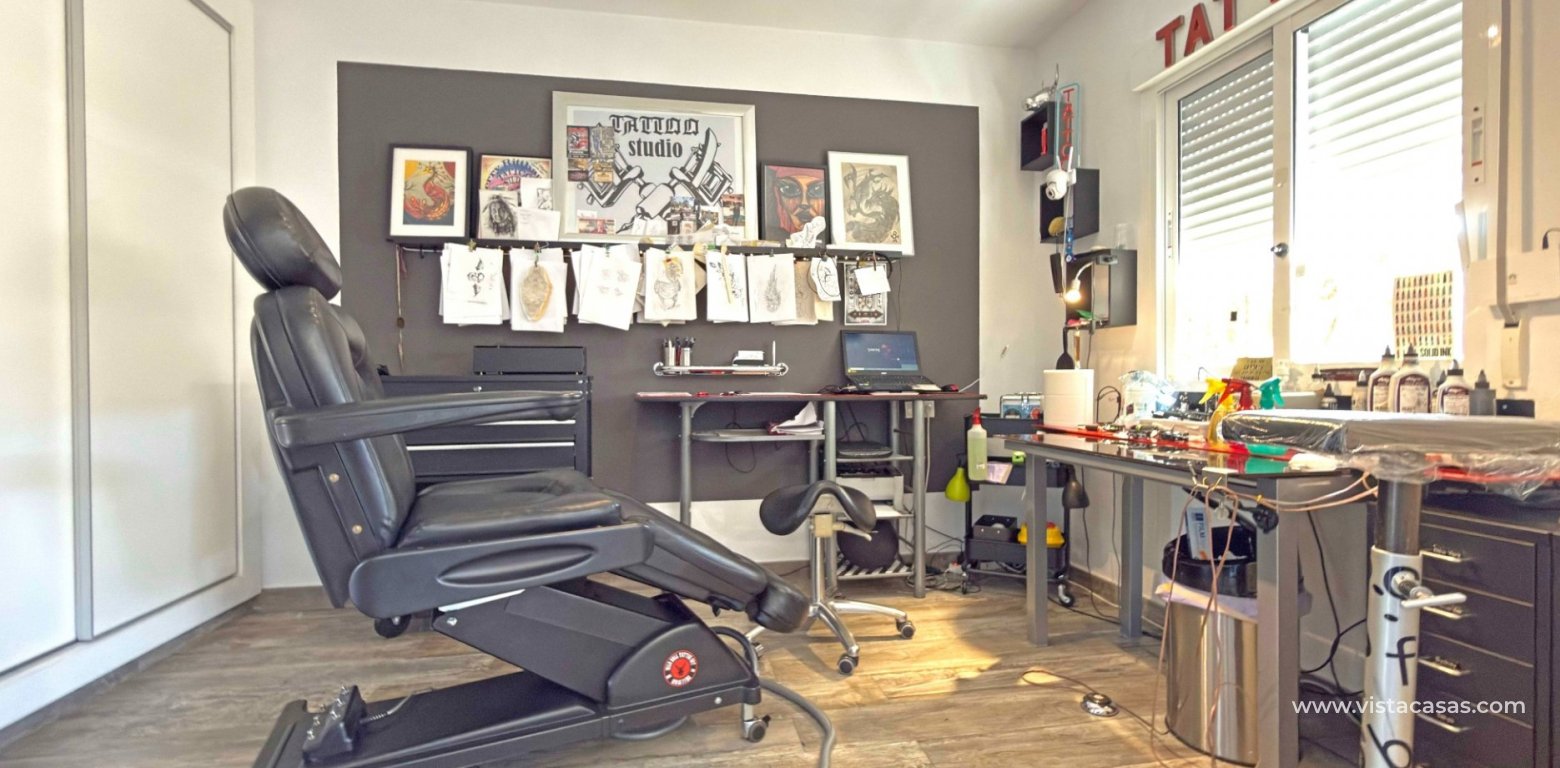 Sale - Bungalow - Orihuela Costa - La Zenia