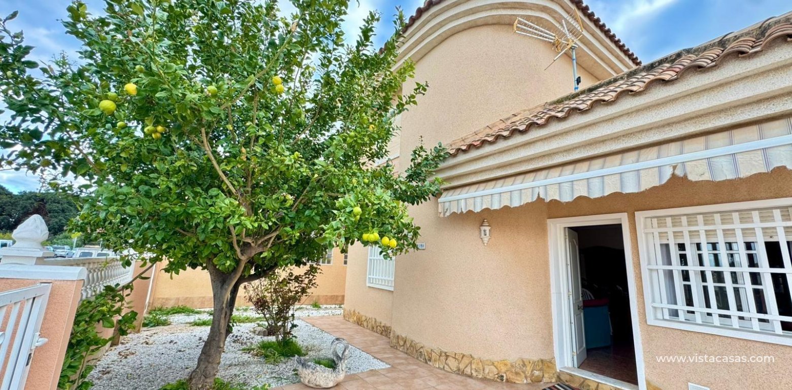 Sale - Villa - Torrevieja - Los Balcones