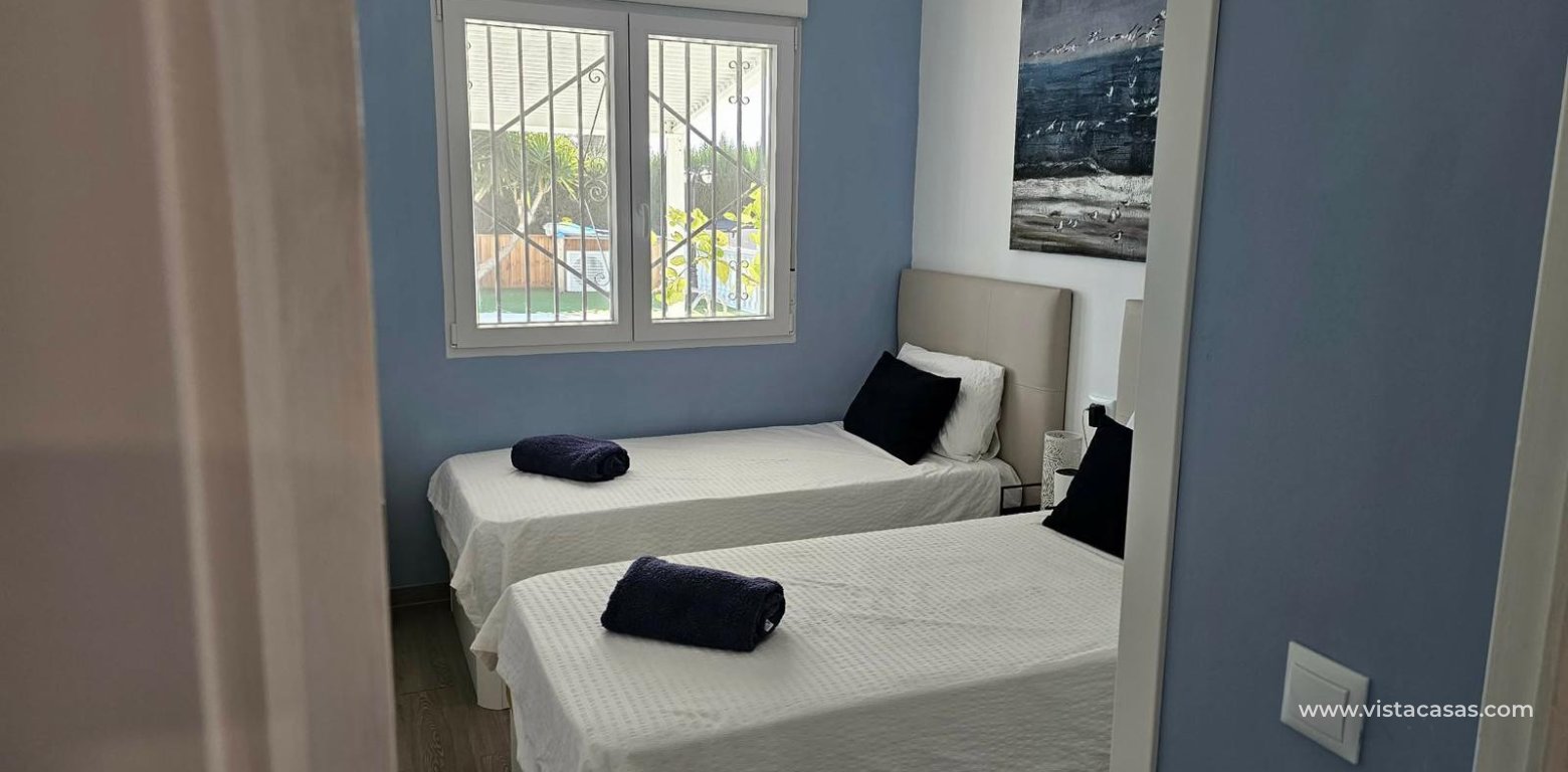 Resale - Villa - San Fulgencio