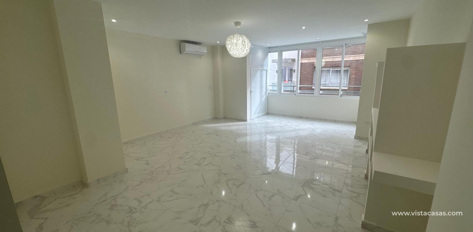 Resale - Apartment - Torrevieja - Muelle Pesquero