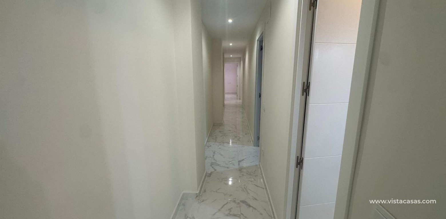 Resale - Apartment - Torrevieja - Muelle Pesquero