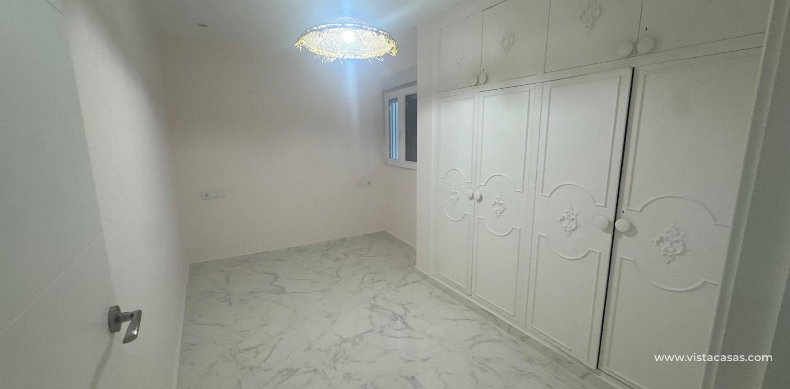 Resale - Apartment - Torrevieja - Muelle Pesquero