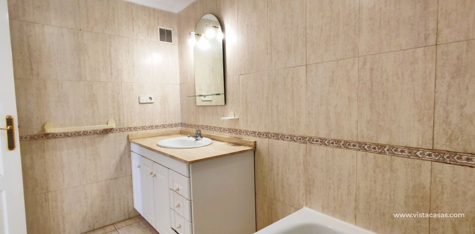 Resale - Apartment - Villamartin