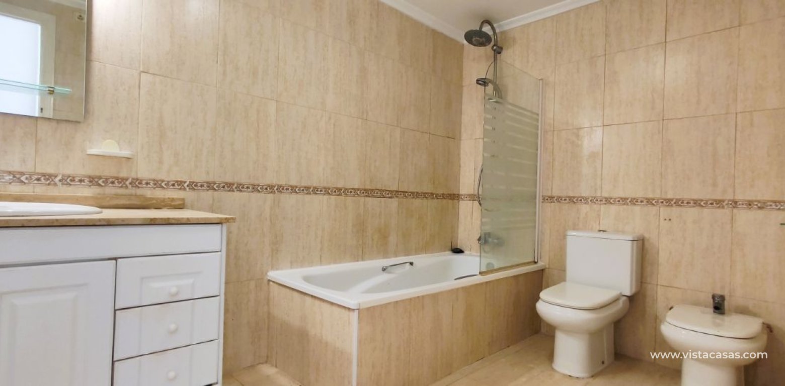 Resale - Apartment - Villamartin