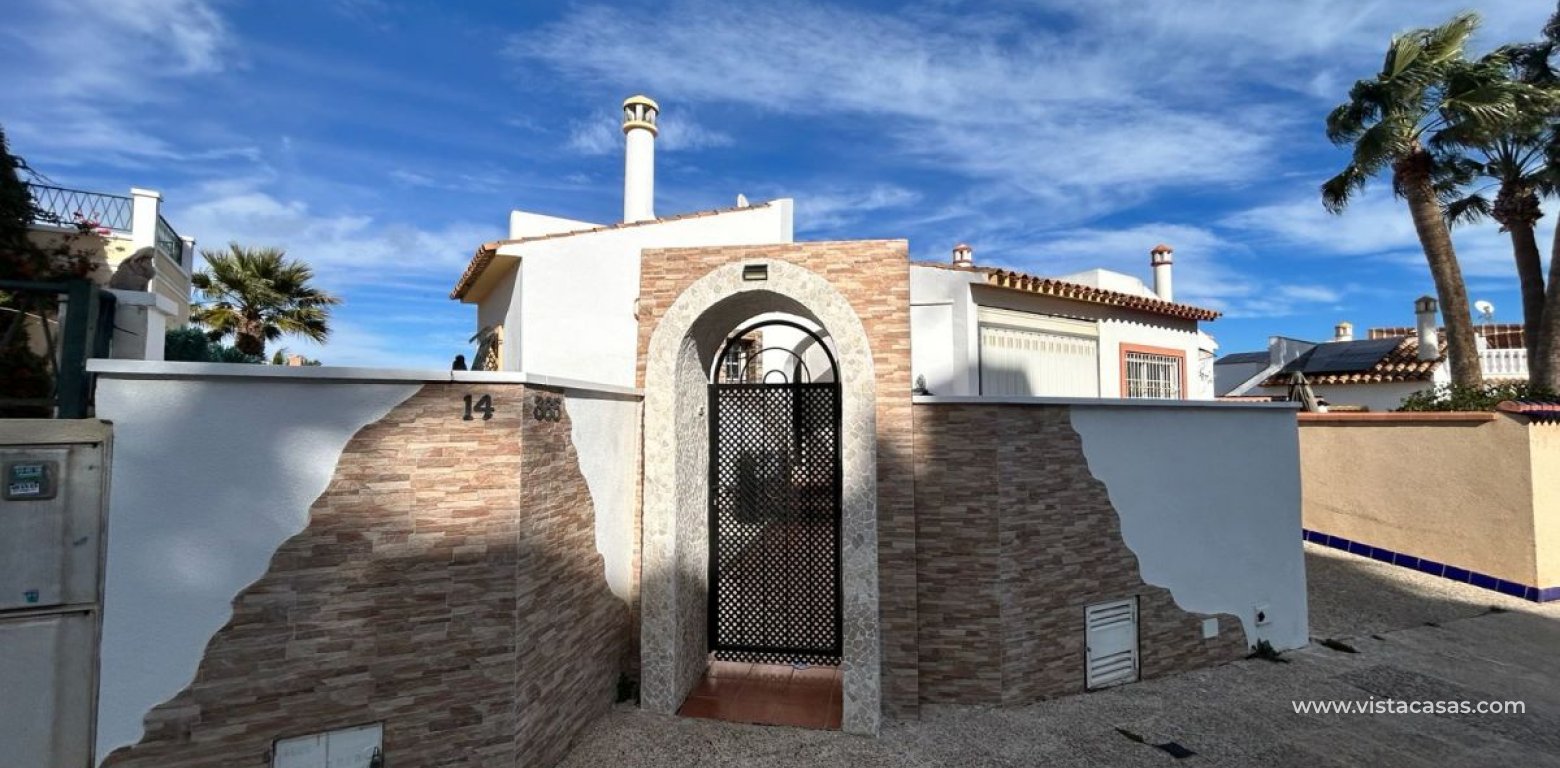 Sale - Villa - Villamartin