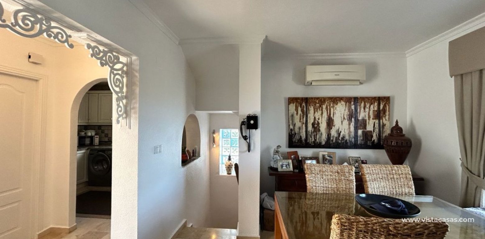 Sale - Villa - Villamartin