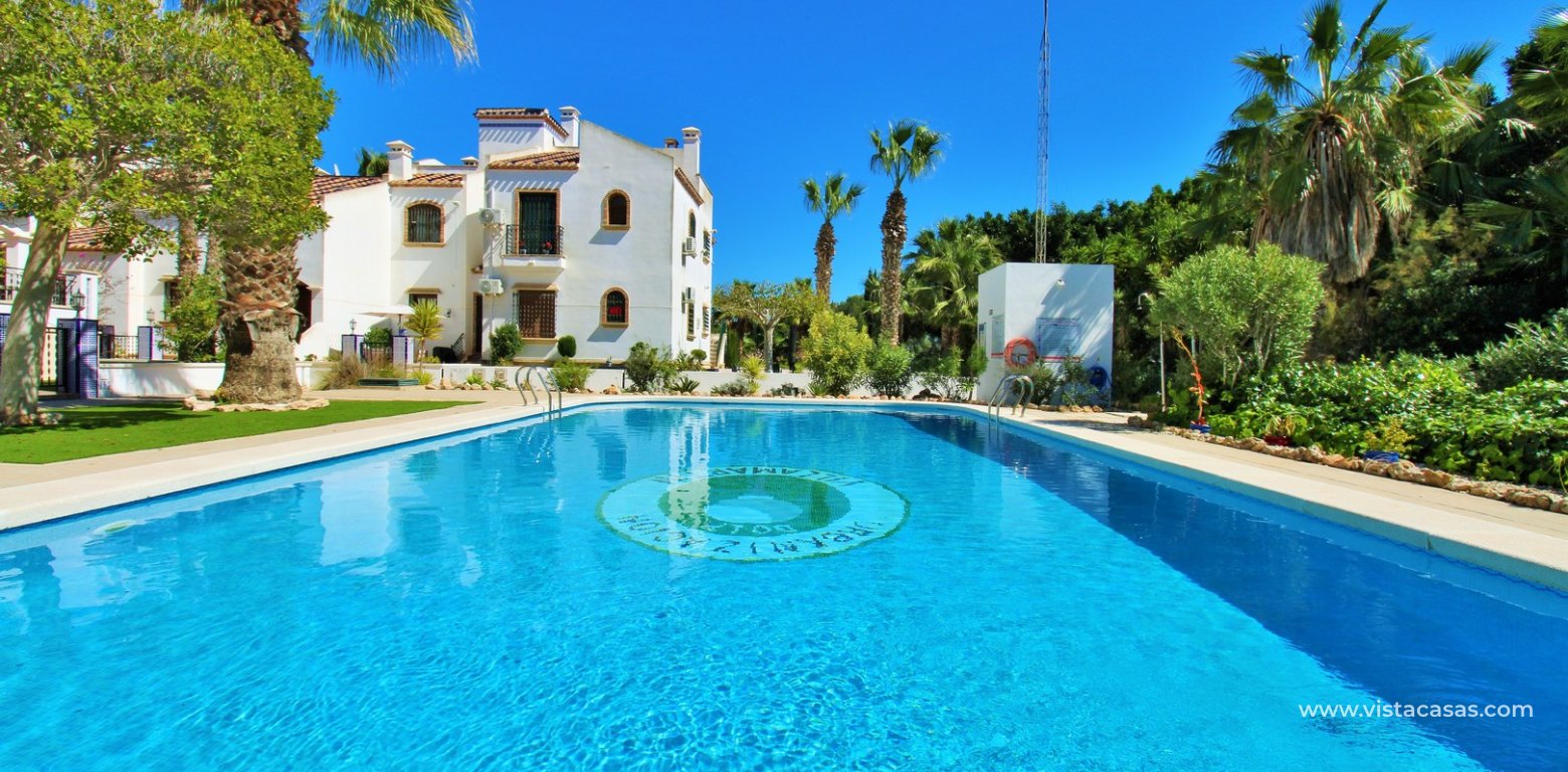 South-Facing 2 Bed Apartment with Solarium Villamartin swimming pool