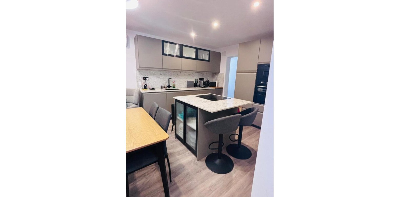 Venta - Townhouse - San Miguel de Salinas