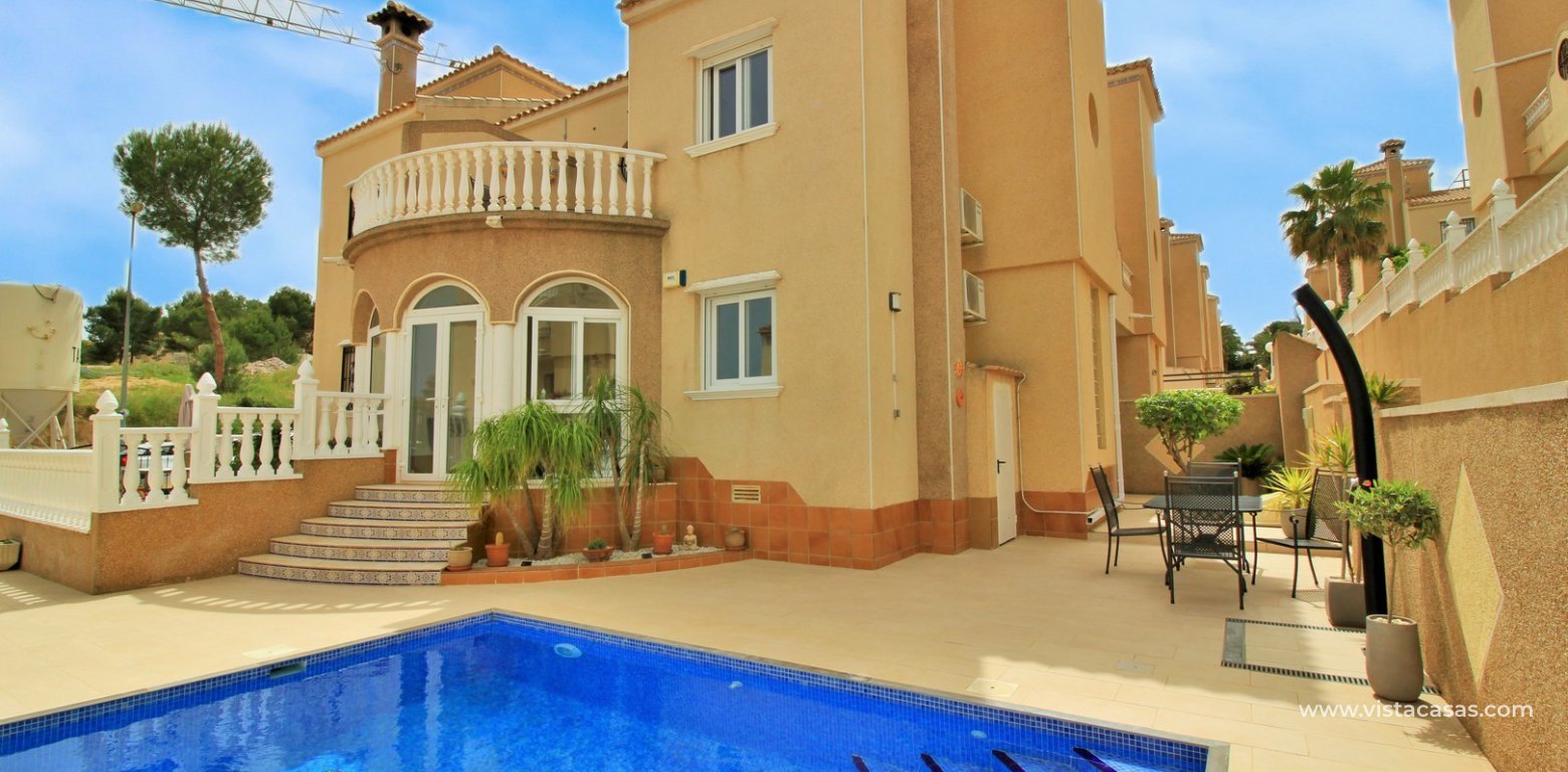 Zodiaco quad with private pool for sale in Villamartin Zodiaco Beach II