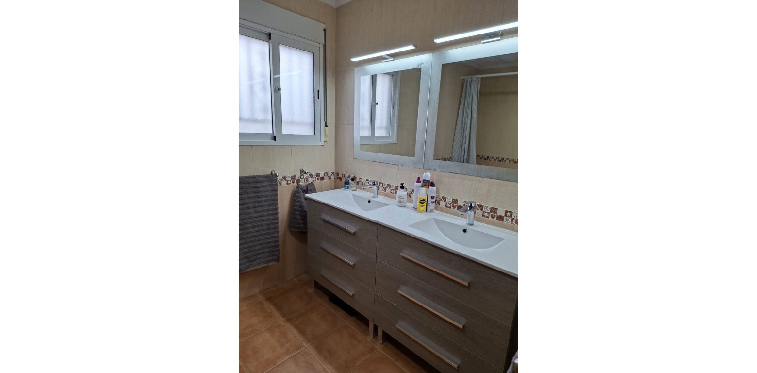 Resale - Villa - Catral
